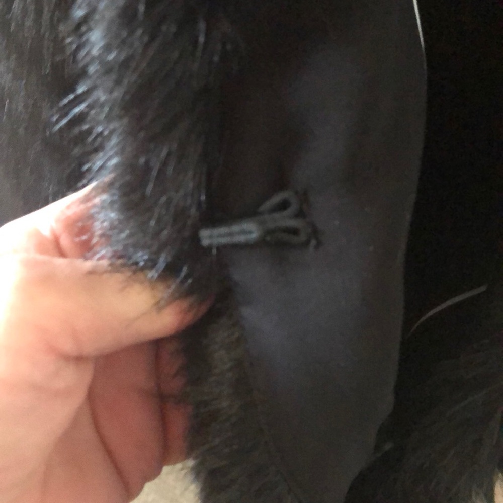 Vest - Picture 2 of 3